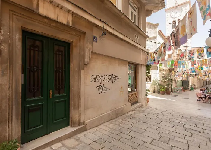 Etoile * 希贝尼克